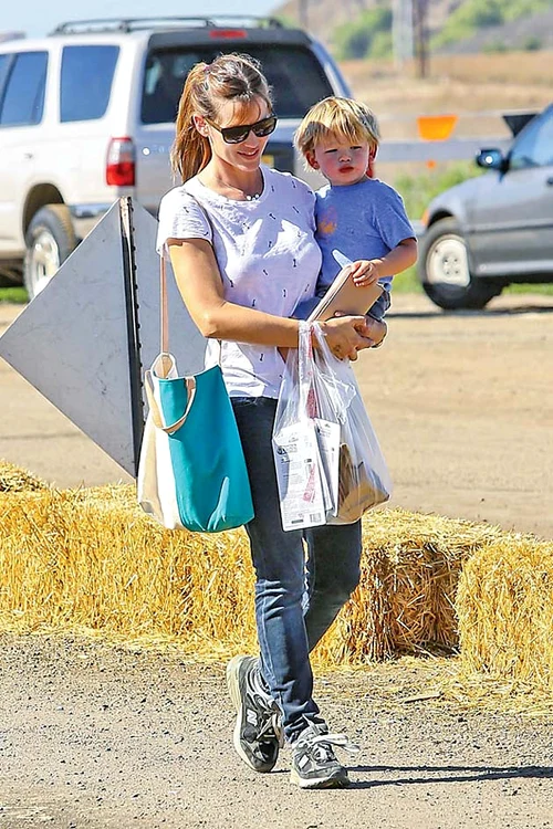 Împreună cu Samuel, de 2 ani