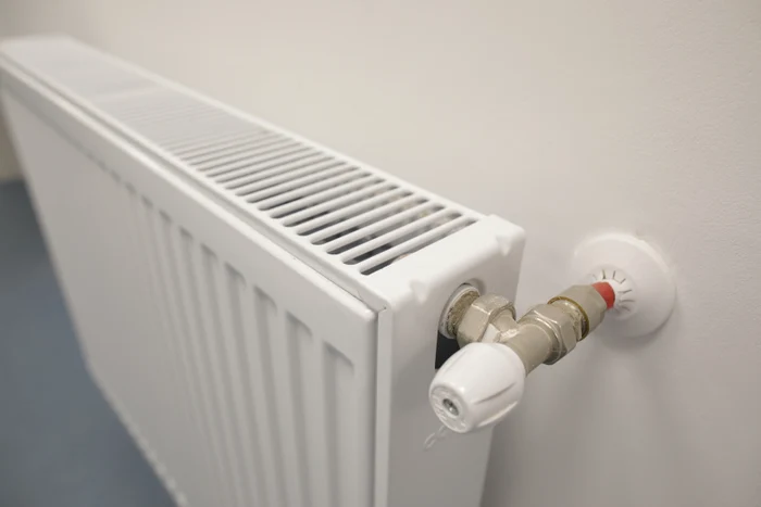 EXCLUSIV Montarea repartitoarelor, din nou amânată. Experții avertizează: „Se evită corectitudinea în facturare de aproape două decenii”