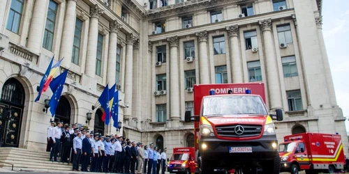 autospeciale isu smurd foto mai