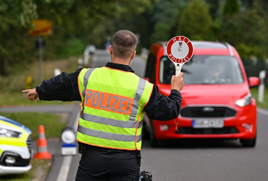 Germania prelungește cu încă trei luni controalele de la granița cu Polonia, Cehia și Elveția
