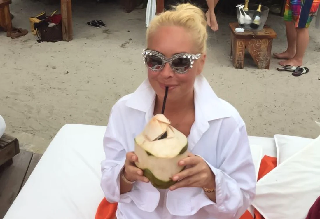 
    Vica Blochina se află în vacanţă în Thailandafoto: arhiva personală  