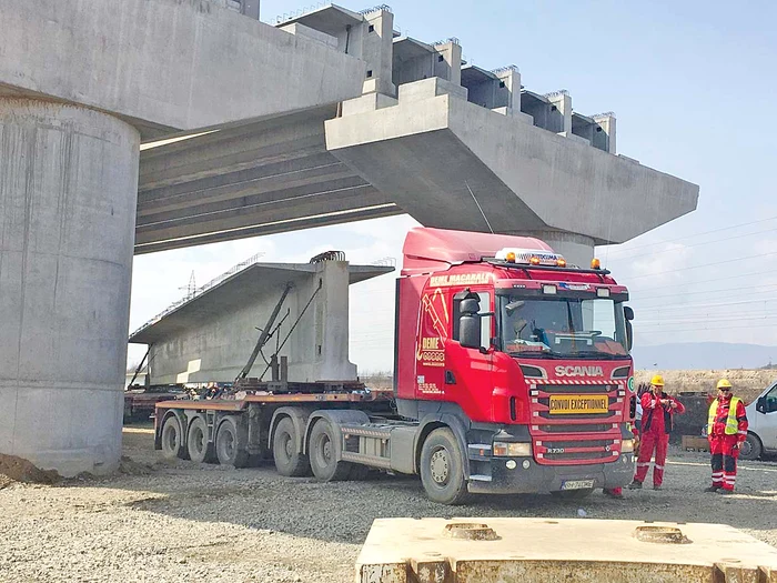Loturile 1 și 2 din Autostrada Sebeș-Turda ar trebui să fie gata la sfârșitul anului, dar lucrările merg încet