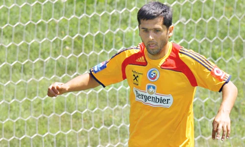 Nicolae Dică a încercat să şi  îndrepte fiul către fotbal,  însă Marco nu este pasionat  de “sportul rege” (foto: Arhivă personală) jpeg