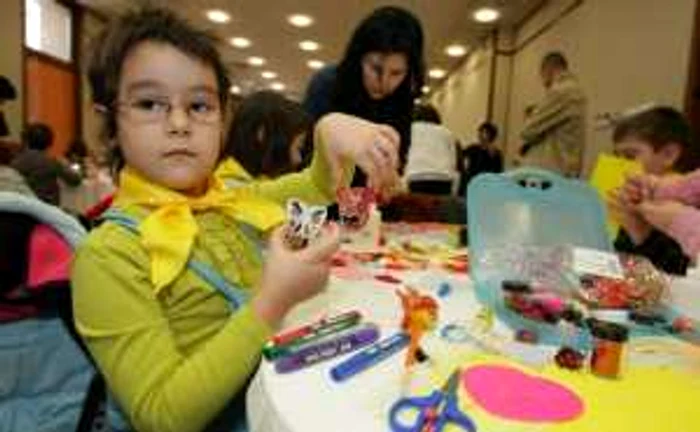 Unele dintre exponate sunt făcute chiar de către copii