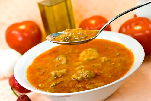 ciorba perisoare legume sos rosii jpeg