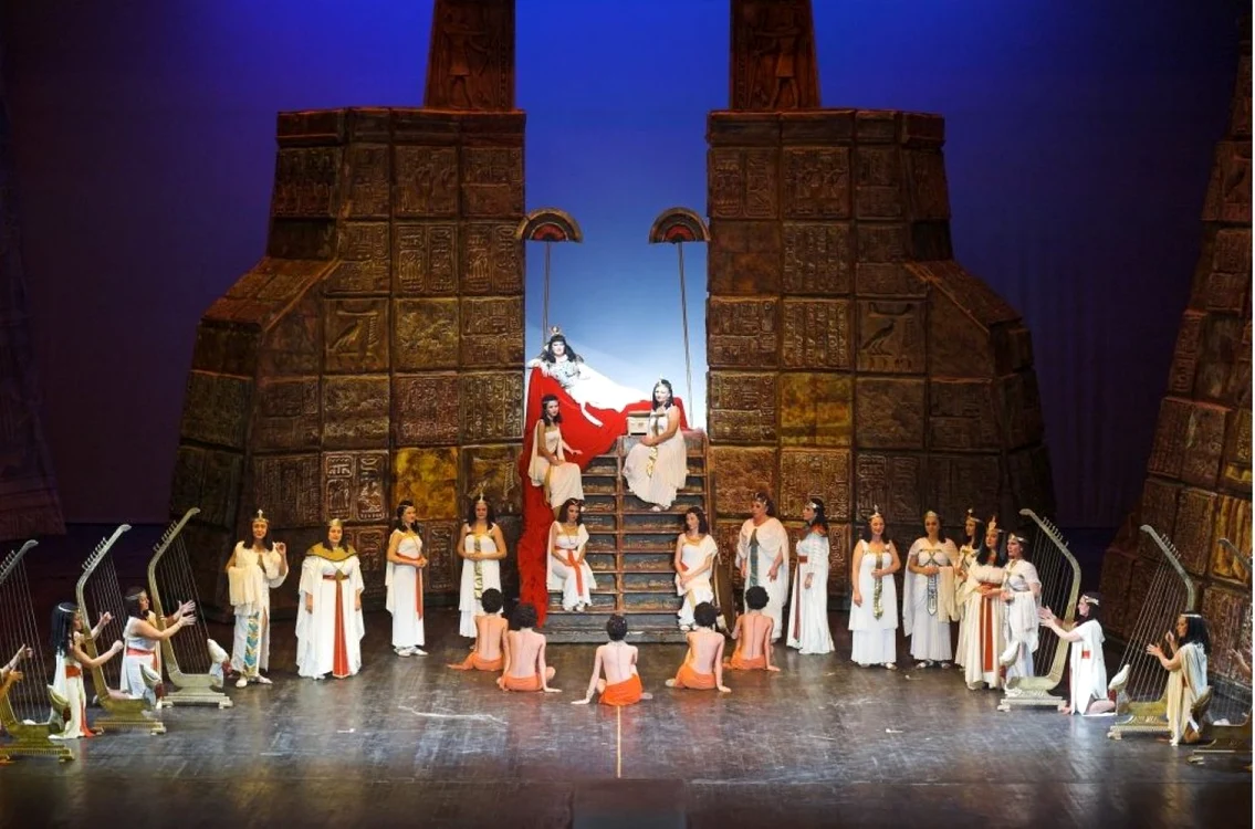 Imagine din spectacolul „Aida“