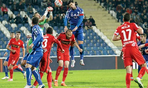Săpunaru este unul dintre cei mai valoroşi jucători pe care îi are Anghel Iordănescu în Antalya jpeg