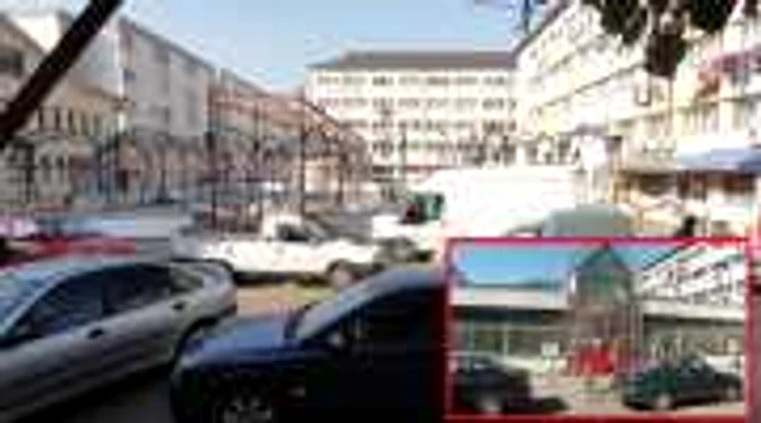 În locul vechiului bazar va răsări în curând un supermarket Profi (FOTO: Mugurel Manea)