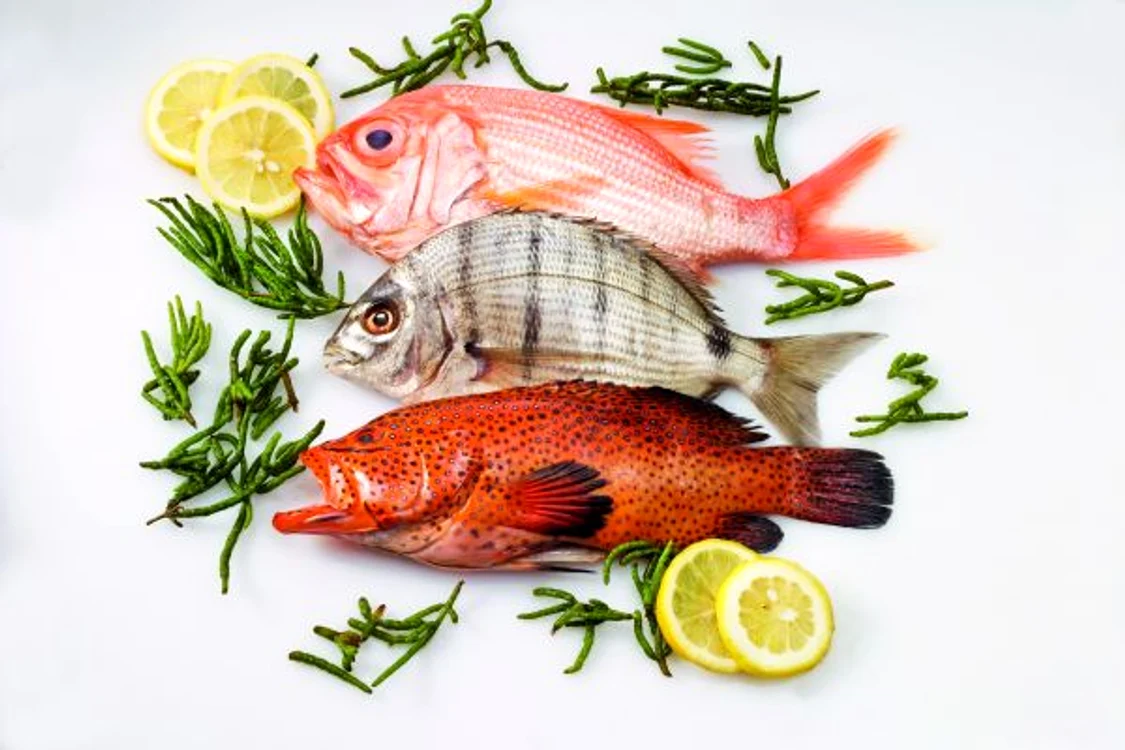 
    Acizii grași Omega-3 se pot obține pe cale naturală, peștele gras fiind cea mai importantă sursă. www.clicksanatate.ro  