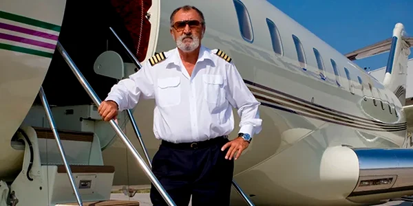 ion tiriac avion webp