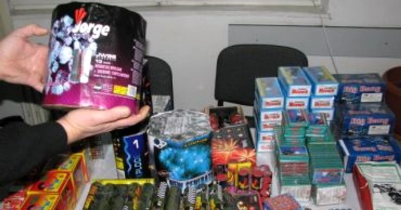 Petardele si bateriile au fost confiscate