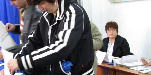 Băcăuanii au votat de la prima oră a dimineții