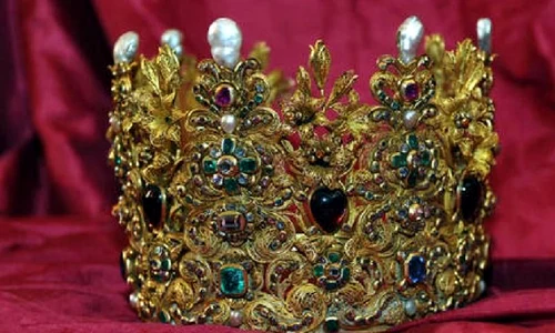 S‑a descoperit o coroană de la 1685 jpeg