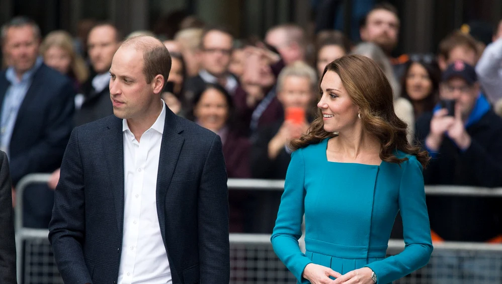 Kate și William, huliți în timpul vizitei în Jamaica. Gestul "profund jenant" al Casei Regale