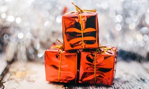 gifts 2178635 1280 jpg