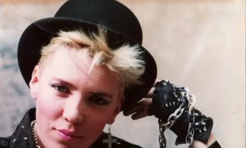 Silvia era una  dintre cele mai  nonconformiste  vedete, în anii ’80 jpeg