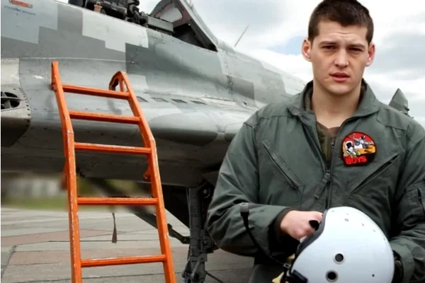 „S-a catapultat, dar nu a supraviețuit”. Cine era căpitanul ucrainean de 25 de ani care a murit după ce MiG-29-ul său a fost lovit de o rachetă rusă