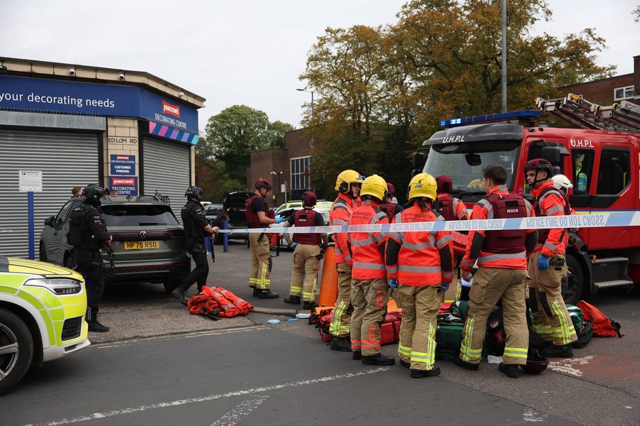 Autorul atacului din faţa unei sinagogi din Manchester este un britanic de origine siriană