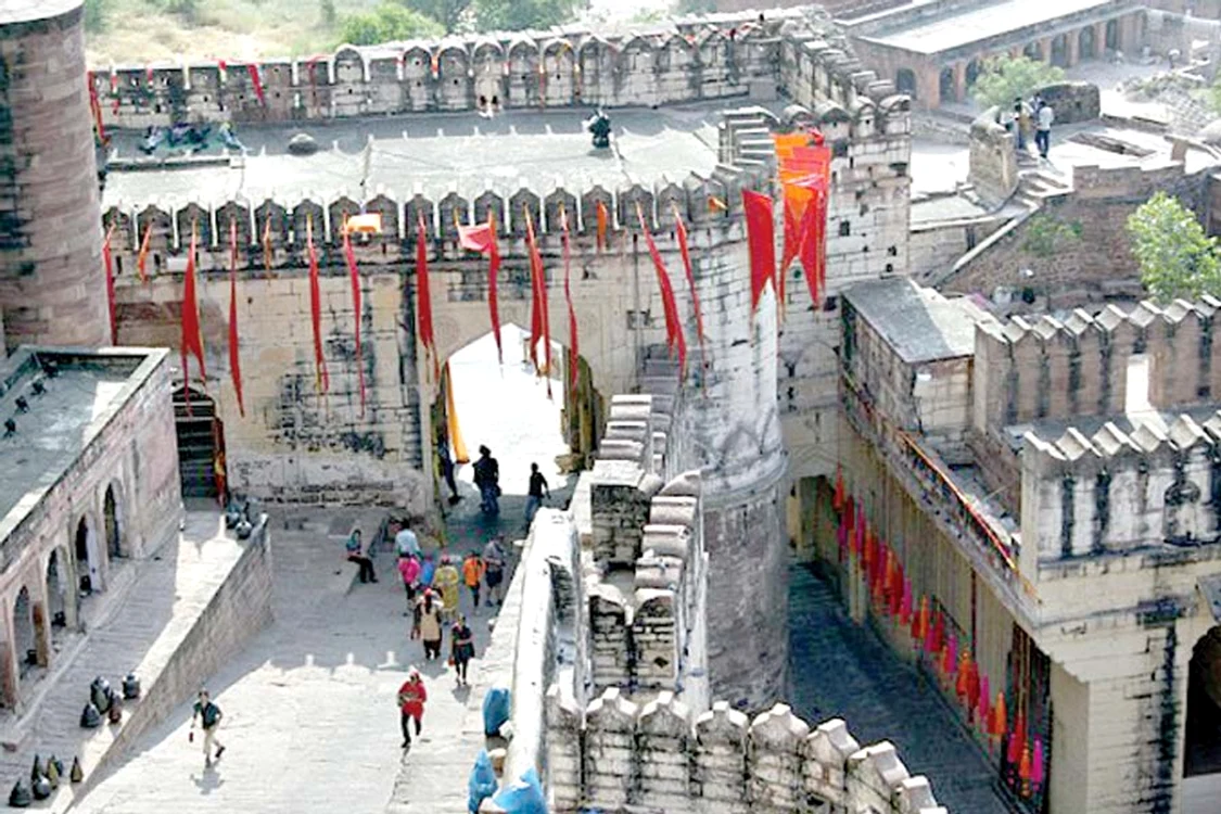 Vladimir Doronin  şi-a lăsat iubita  să îi organizeze  în cele mai mici  detalii petrecerea ( Fotografii: reuters)