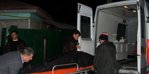Trupurile celor doi au fost transportate la morgă pentru necropsie