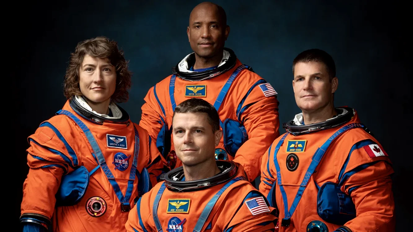 Cei patru astronauți alesi de NASA pentru a ajunge pe lună au fost dezvăluiți. Foto: NASA.