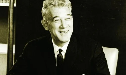 Apostolii Epocii de Aur, episodul #26  Corneliu Mănescu, omul care a dus cuvântul lui Ceauşescu la ONU jpeg