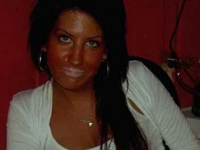 Telefonul şi oglinda, principalele instrumente ale cocalarului