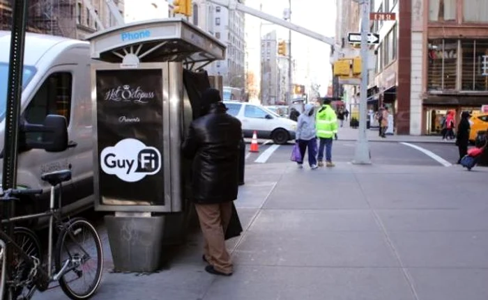 
    Bărbații „stresați” pot fugi acum de la birou pentru a se „relaxa”Foto: Hot Octopuss  