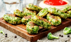 Chitelute de broccoli la cuptor  Sursa foto shutterstock 396427753 jpg