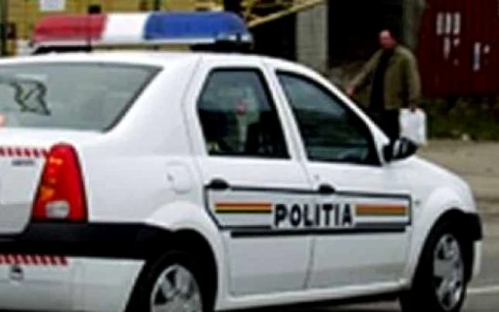 Poliţiştii au efectuat cercetări 