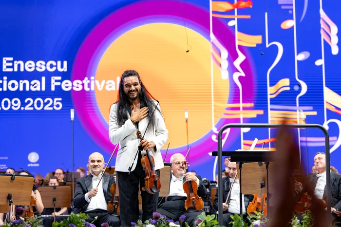 Nemanja Radulović, soare, vioară, recunoştinţă. Fotografie de Andrada Pavel