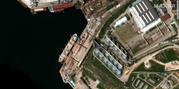Ruşii fură cerealele Ucrainei din portul Sevastopol