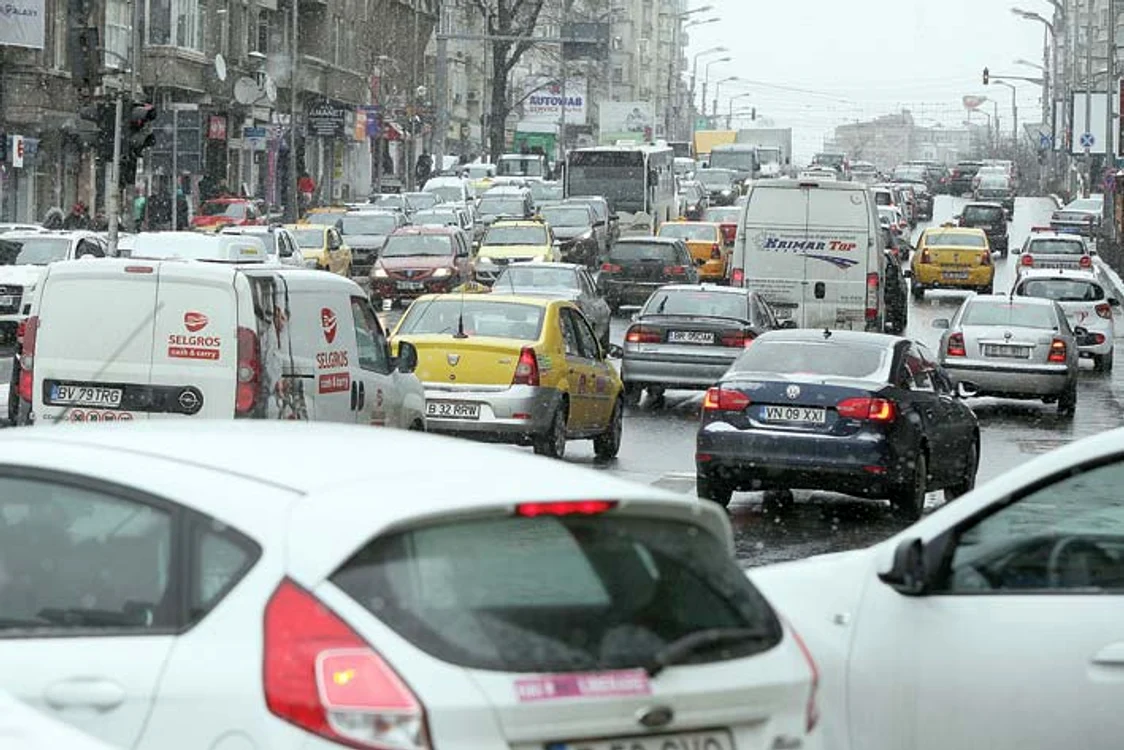 Traficul în Capitală a fost paralizat  