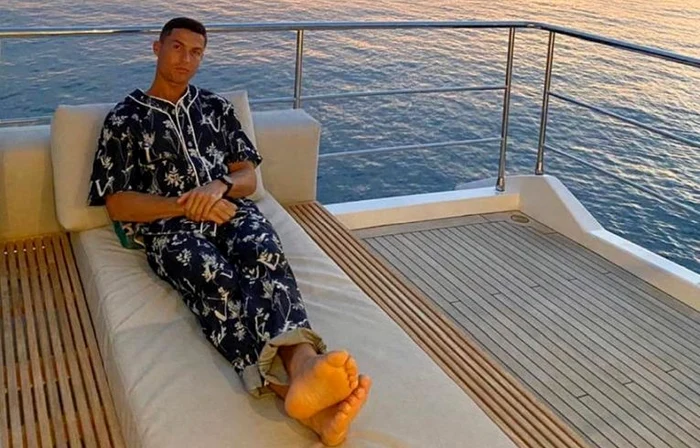 
    Cristiano Ronaldo, în pijamaua de 2.200 de euroFOTO: Instagram  