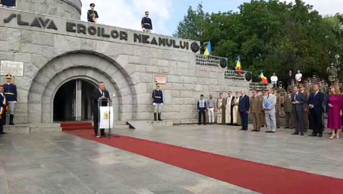 Primul ministru Nicolae ciucă a fost prezent la ceremonia de la Mărăşeşti