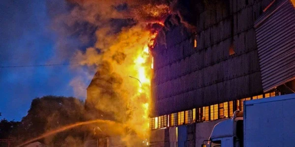 Atac la Liov FOTO Serviciul ucrainean pentru Intervenții de Urgență jpg
