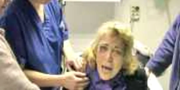 Anişoara Socol a devenit agresivă atunci când medicii de la Urgenţă au vrut să-i acorde îngrijiri