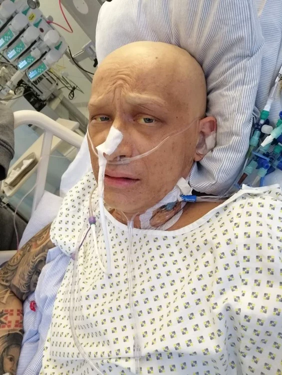 Ramon este căsătorit și are trei copii