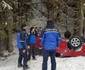 S-au dat cu maşina peste cap la Obârşia Lotrului - Vâlcea şi au scăpat ca prin minune Foto Adevărul