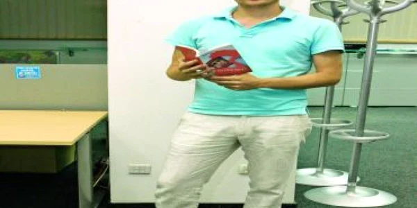 Mihai Muşat: A lansat moda îmbrăţişărilor gratuite