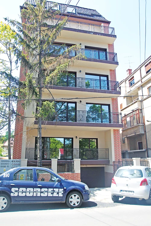 Blocul din str. Emanoil Porumbaru a fost construit cu un credit luat de la bancă