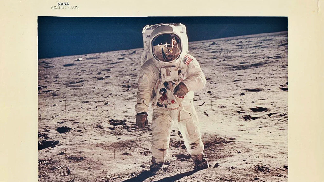 neil armstrong luna jpeg