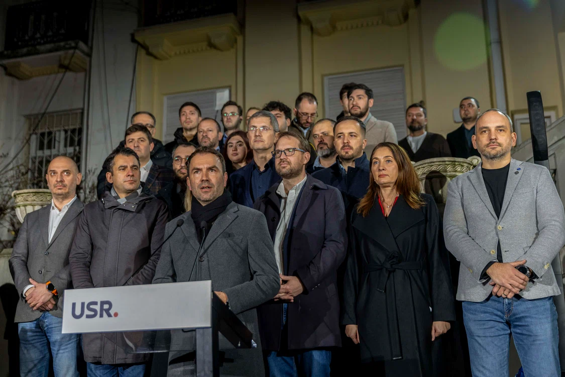 Reprezentanții USR la anunțarea rezultatelor exit-poll-urilor. FOTO Inquam Photos / Mălina Norocea