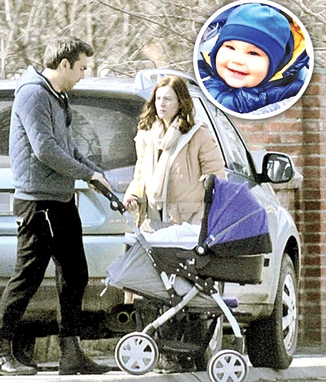 Augusta Lazarov:  Șefa din Antena 1 și soțul ei, actorul Andreas Petrescu, au cumpărat pentru Luca un căruț Baby Design, cu 1.800 lei