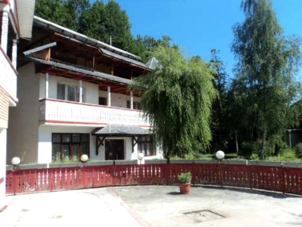 Clădiria scoasă la licitaţie de Fisc are o suprafaţă de 203,62 metri pătraţi şi aparţine debitorului Sindicatul Liber din cadrul SC Oltchim SA FOTO ANAF