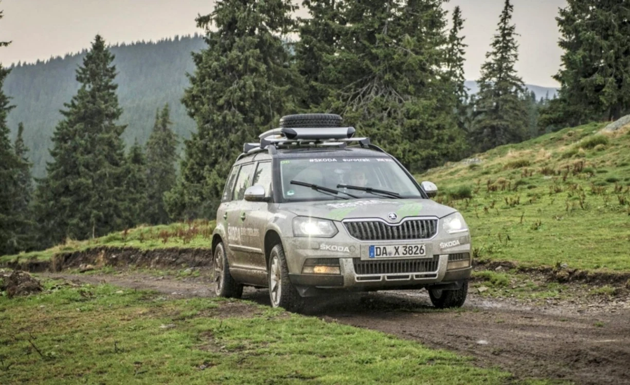 Skoda Yeti a fost testată de Top Gear pe drum accidentat prin munţii Carpaţi. Foto TopGear.com