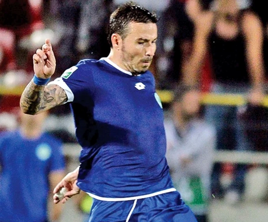 
    Adrian Cristea a fost suspendat din fotbal pentru că nu a plătit Stelei cheltuielile de judecată  
