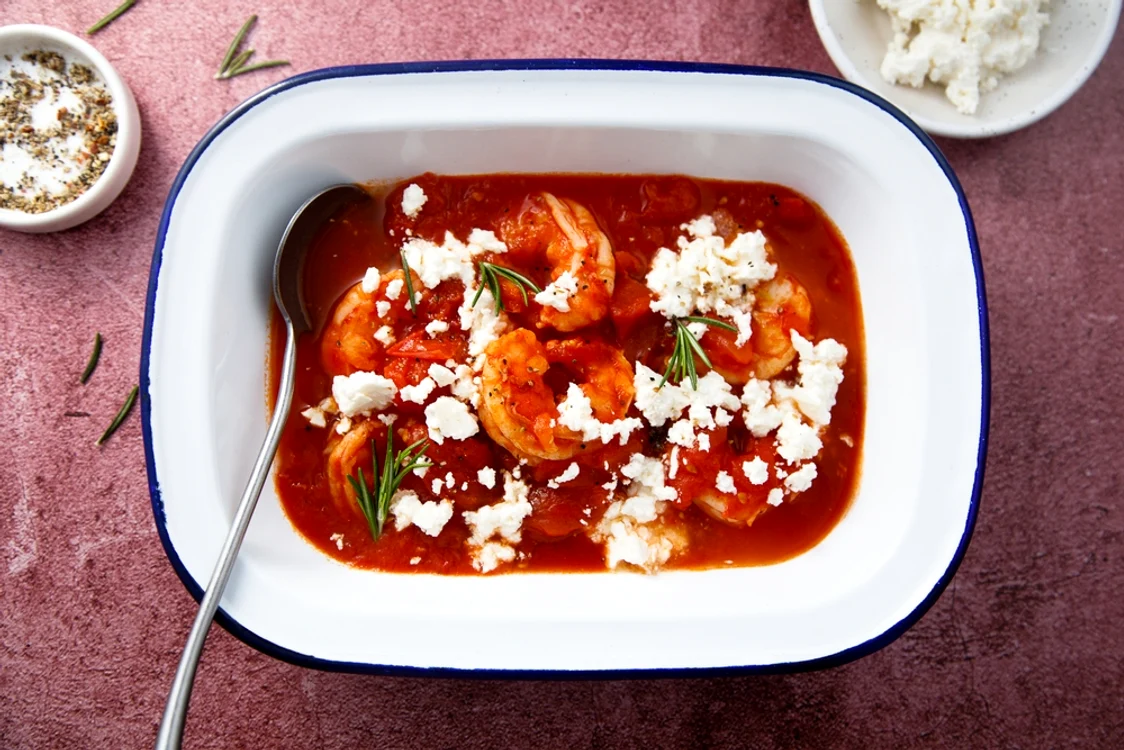 creveti saganaki shutterstock 2103993350 jpg