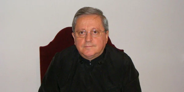 Preotul Ionel Popescu din Timişoara