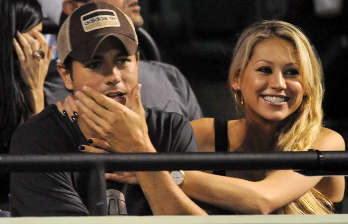 Enrique Iglesias si Anna Kournikova in 2009 FOTO EPA 